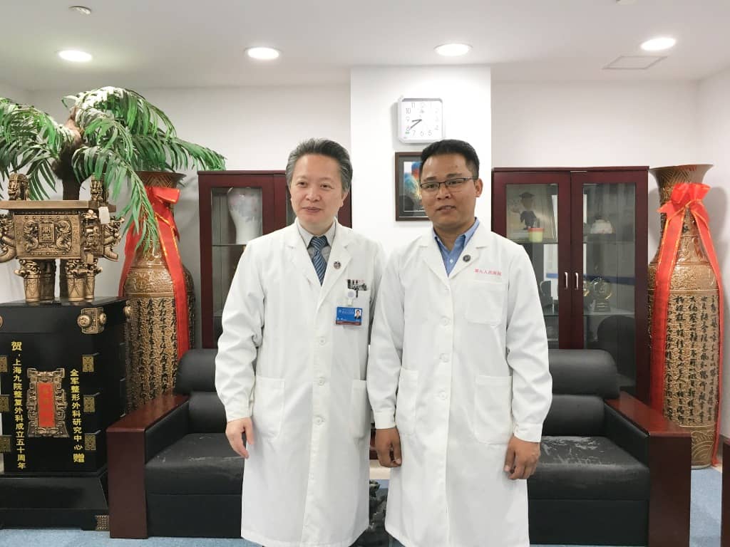 SMILE Plastic Surgery Clinic 2